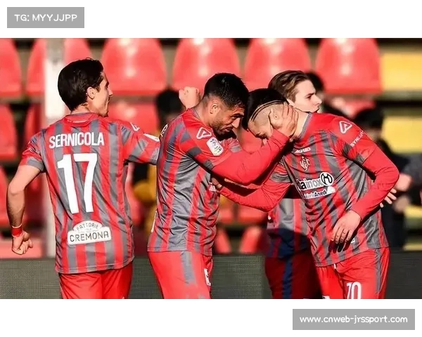 热那亚补时制胜击败萨索洛 迎赛季首胜打破九轮不胜困境